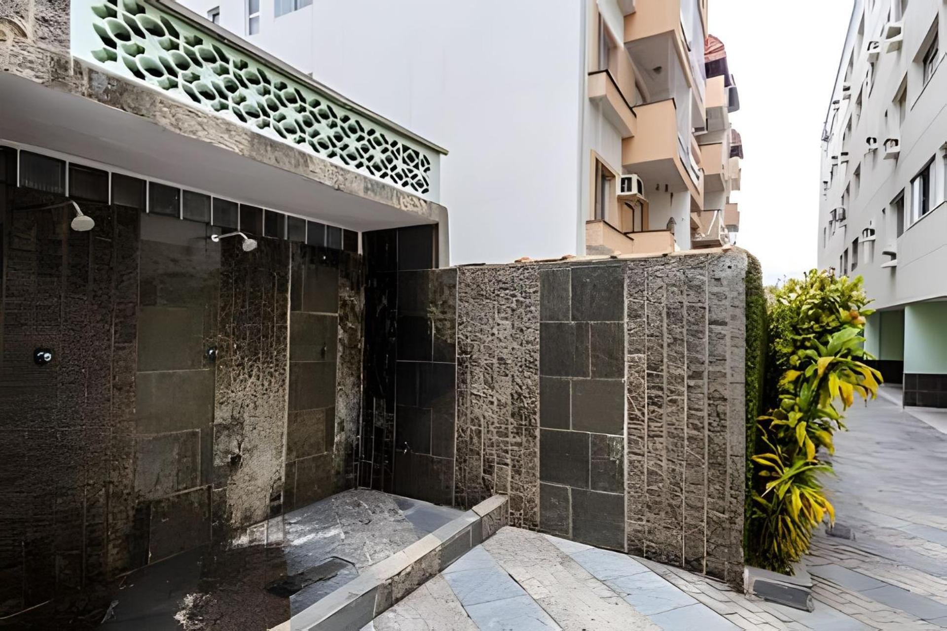Apto Na Enseada Excelente Localizacao, 500M Da Praia, Garagem, Ar Condicionado Portaria 24 Horas Guaruja Exterior photo